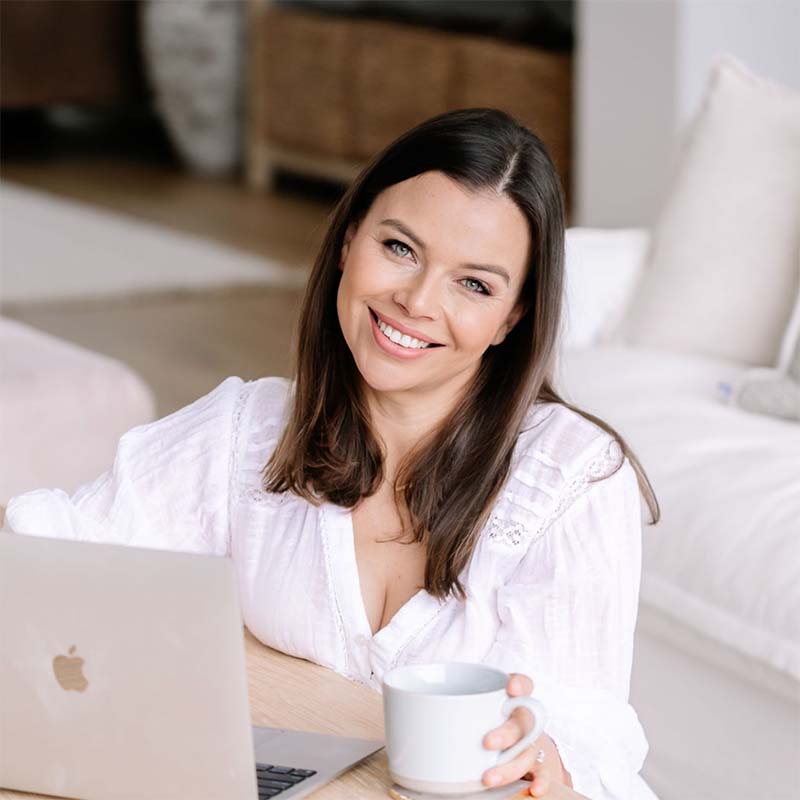 nutrition consults with an apple a day